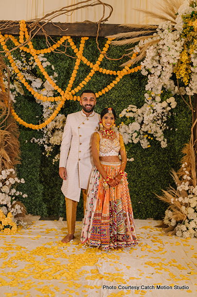 Indian wedding couple Aarti and Nir